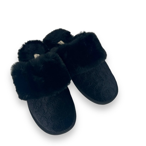 Coach Shoes - Coach black faux fur velvet logo slippers size 7 mules slip on casual loungewear